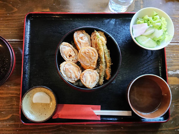 みやむらの麩カツ丼（米蔵ココロ）